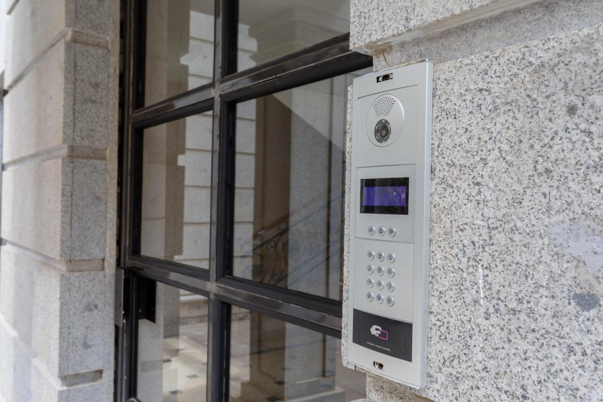 The Grand Apartment Lll Tbilisi Exterior photo