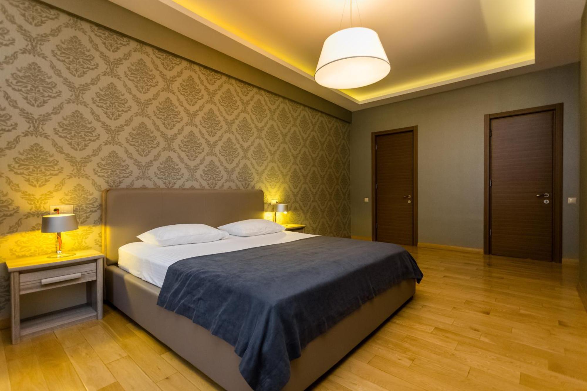 The Grand Apartment Lll Tbilisi Exterior photo
