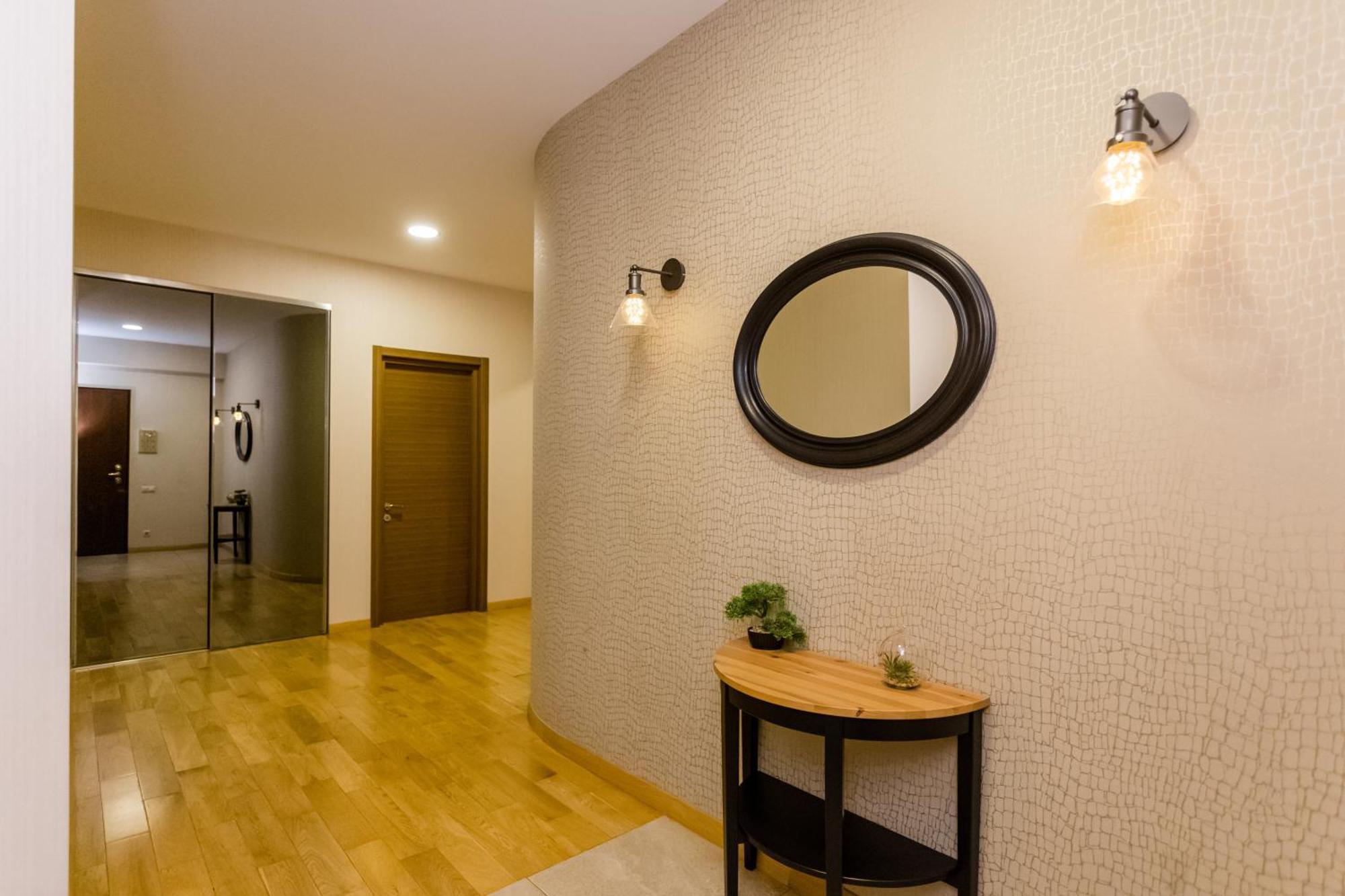 The Grand Apartment Lll Tbilisi Exterior photo
